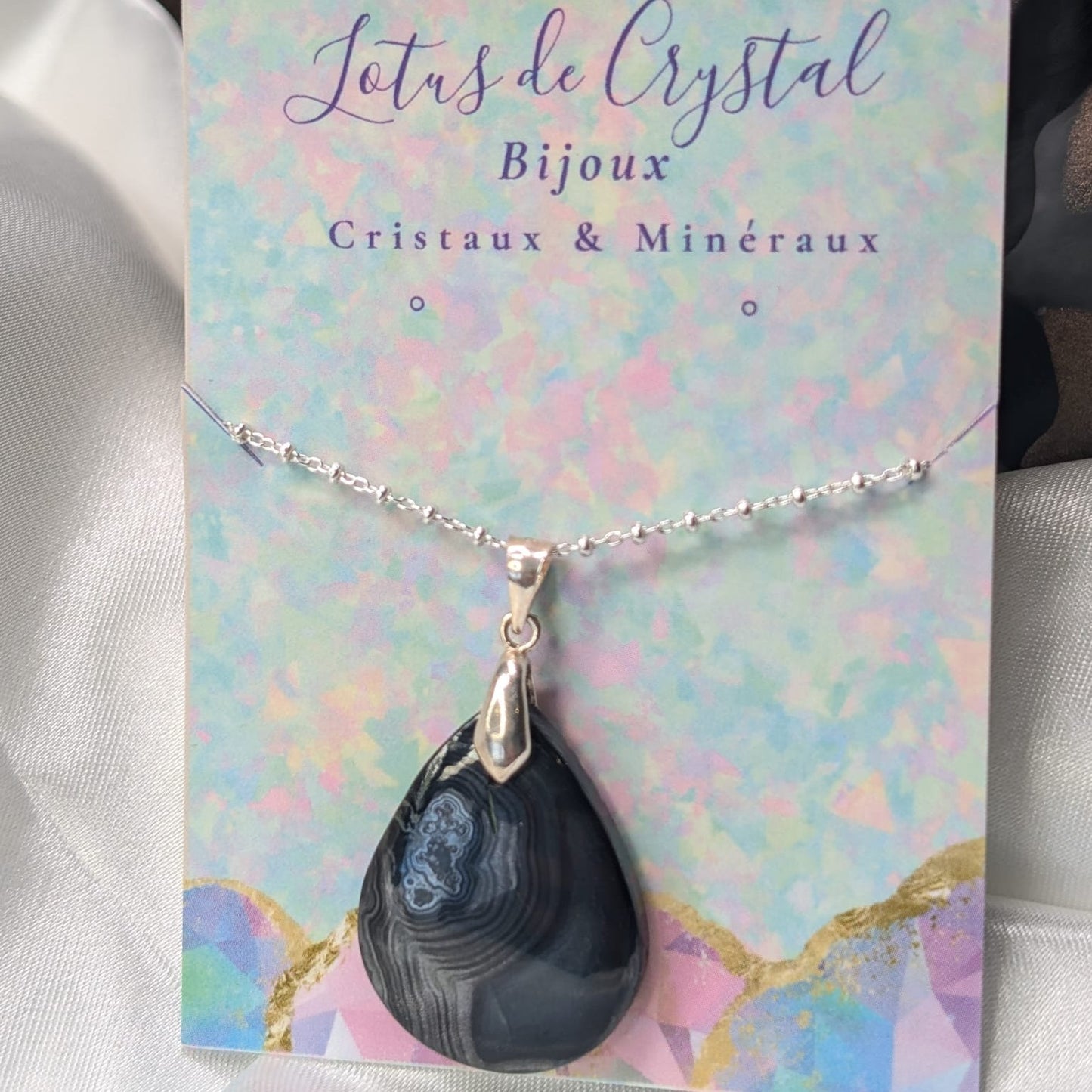 Pendentif en Psilomélane – Transformation et Protection Mentale