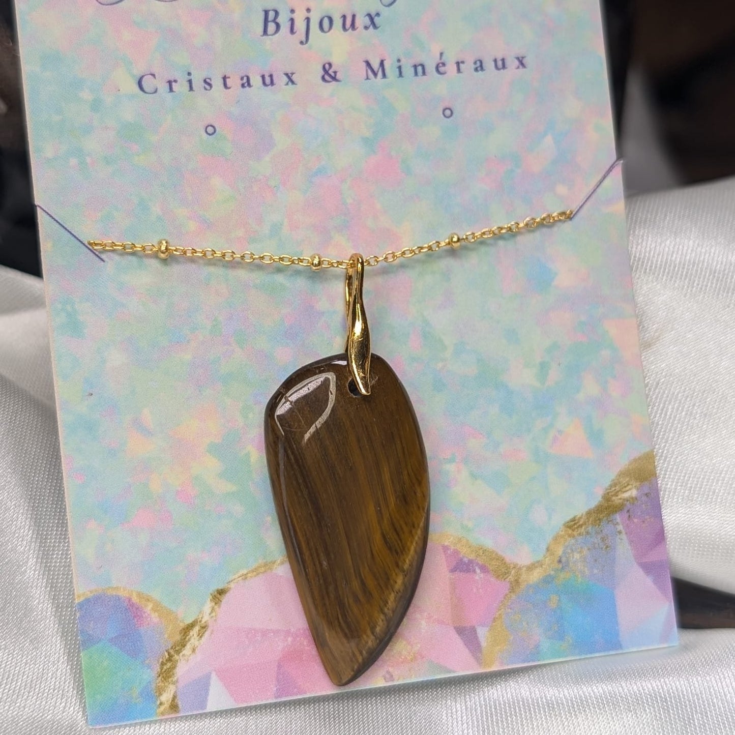 Pendentif en Œil de Tigre – Protection et Confiance en Soi