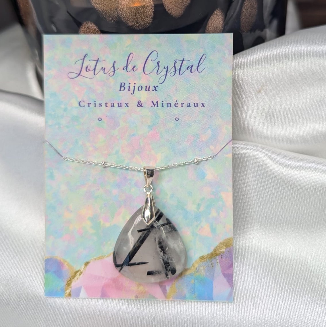Pendentif en Quartz Tourmaline – Purification et Protection