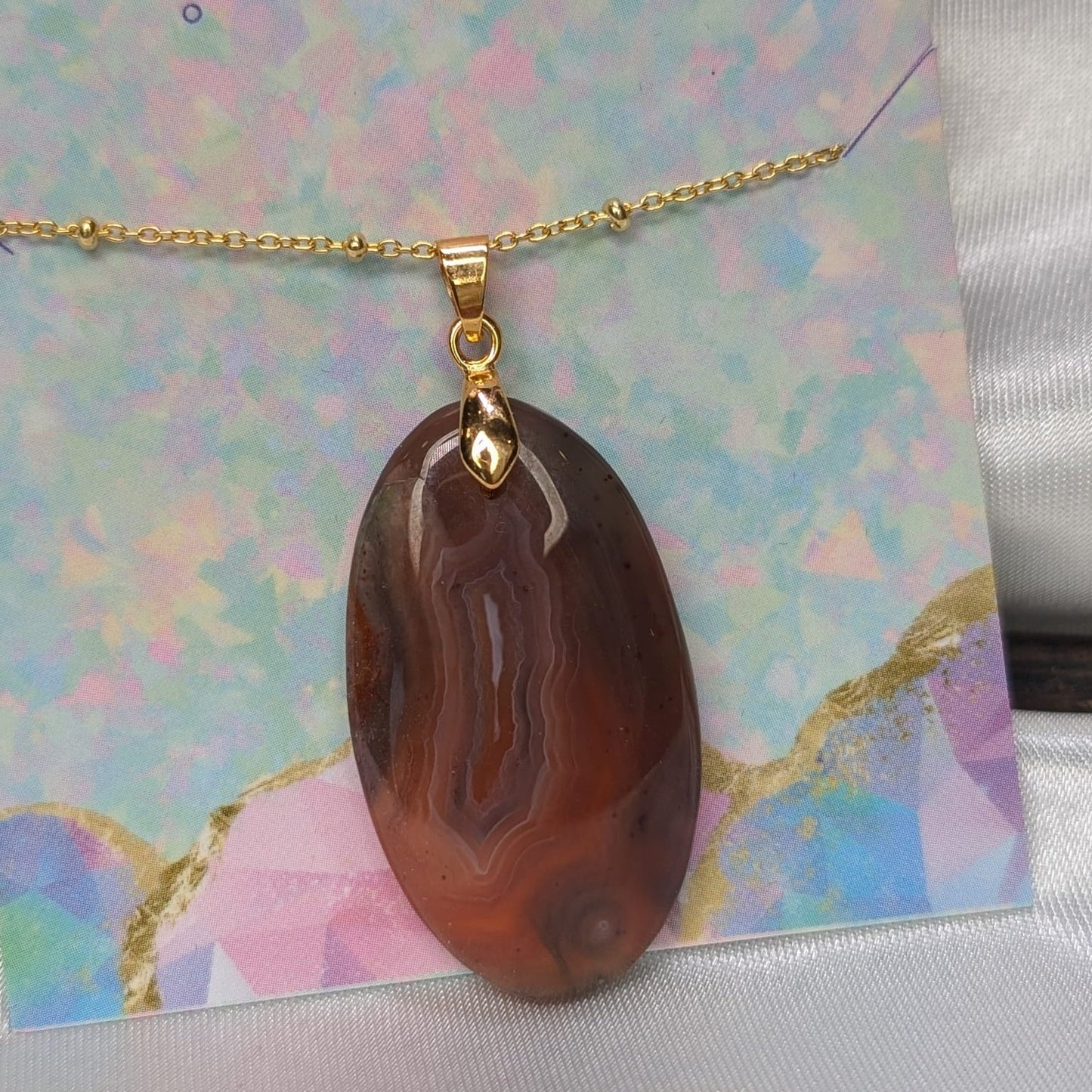 Pendentif en Agate du Botswana – Douceur et Stabilité Émotionnelle