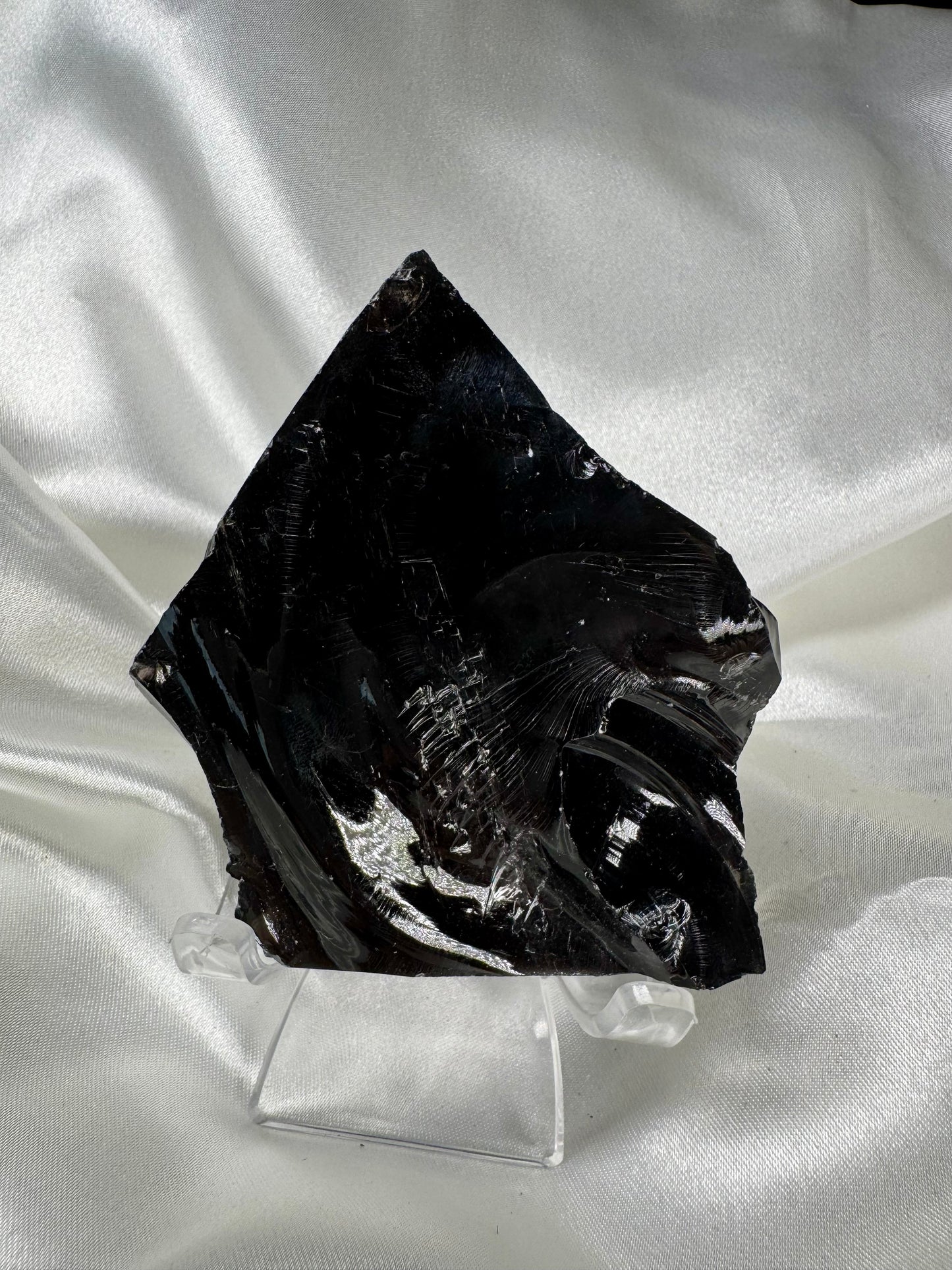 Obsidienne Noire Brute – Pierre de Protection et d’Ancrage