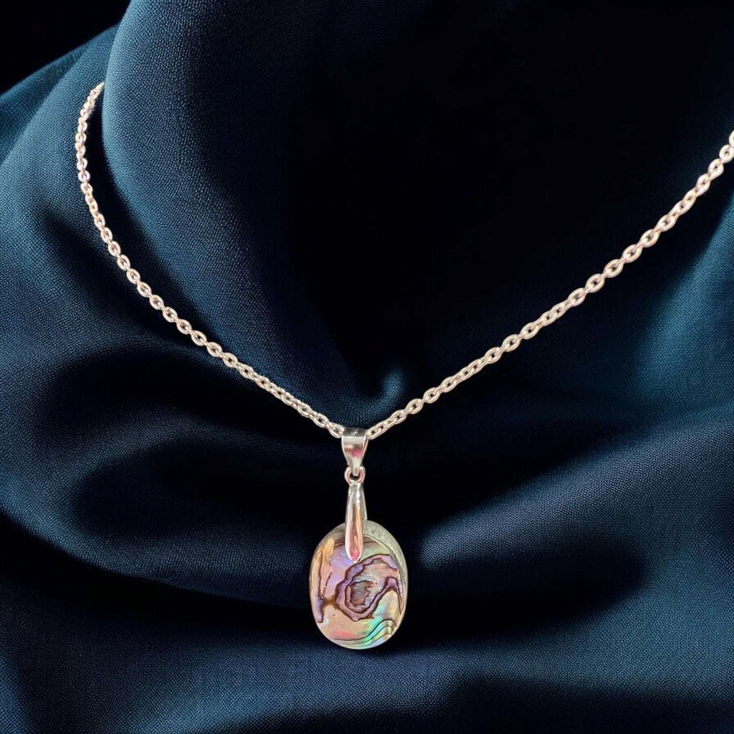 Pendentif en Abalone – Harmonie, Protection & Énergie Océanique