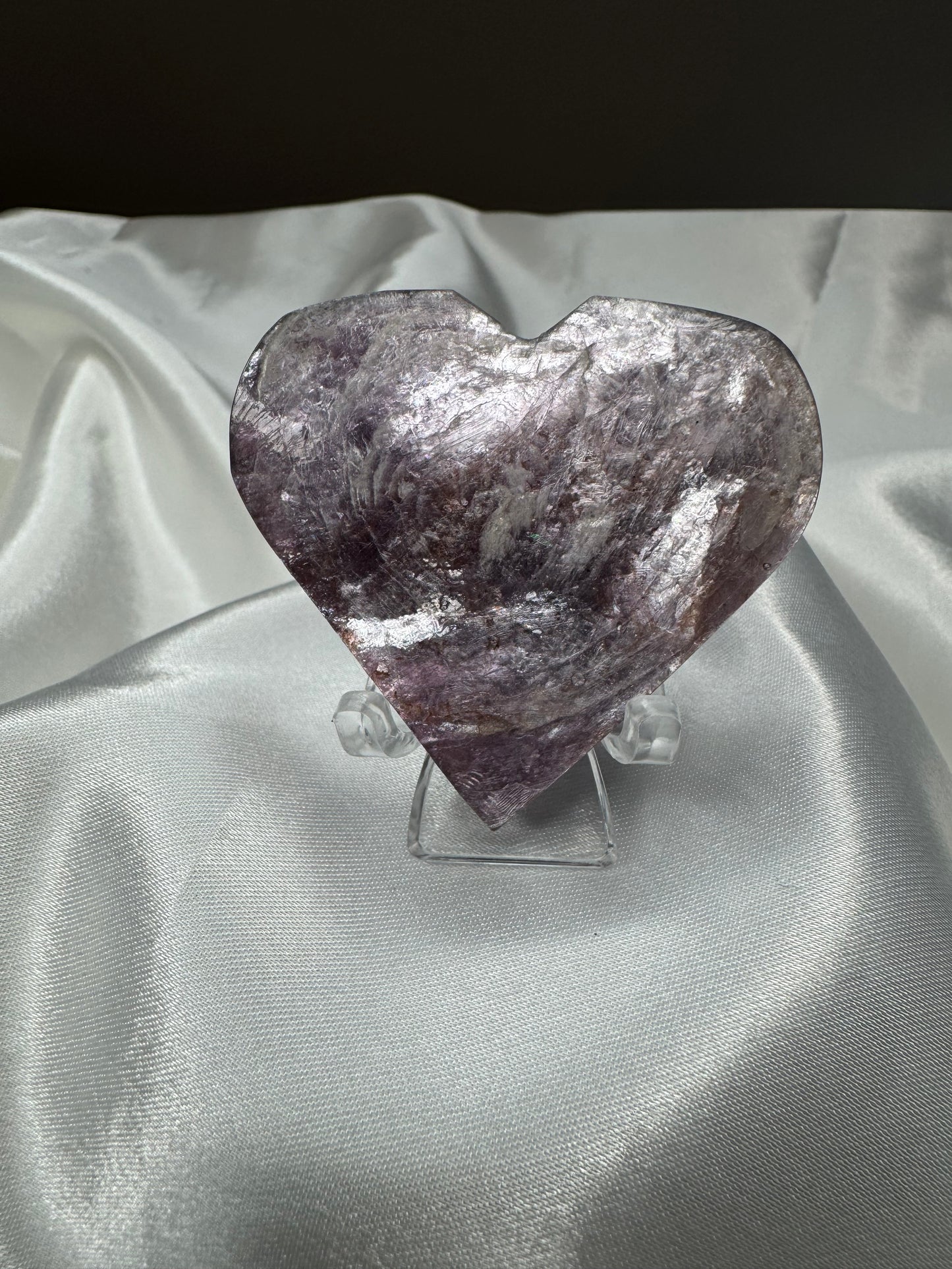 Cœur en Lépidolite – Apaisement et lâcher-prise émotionnel