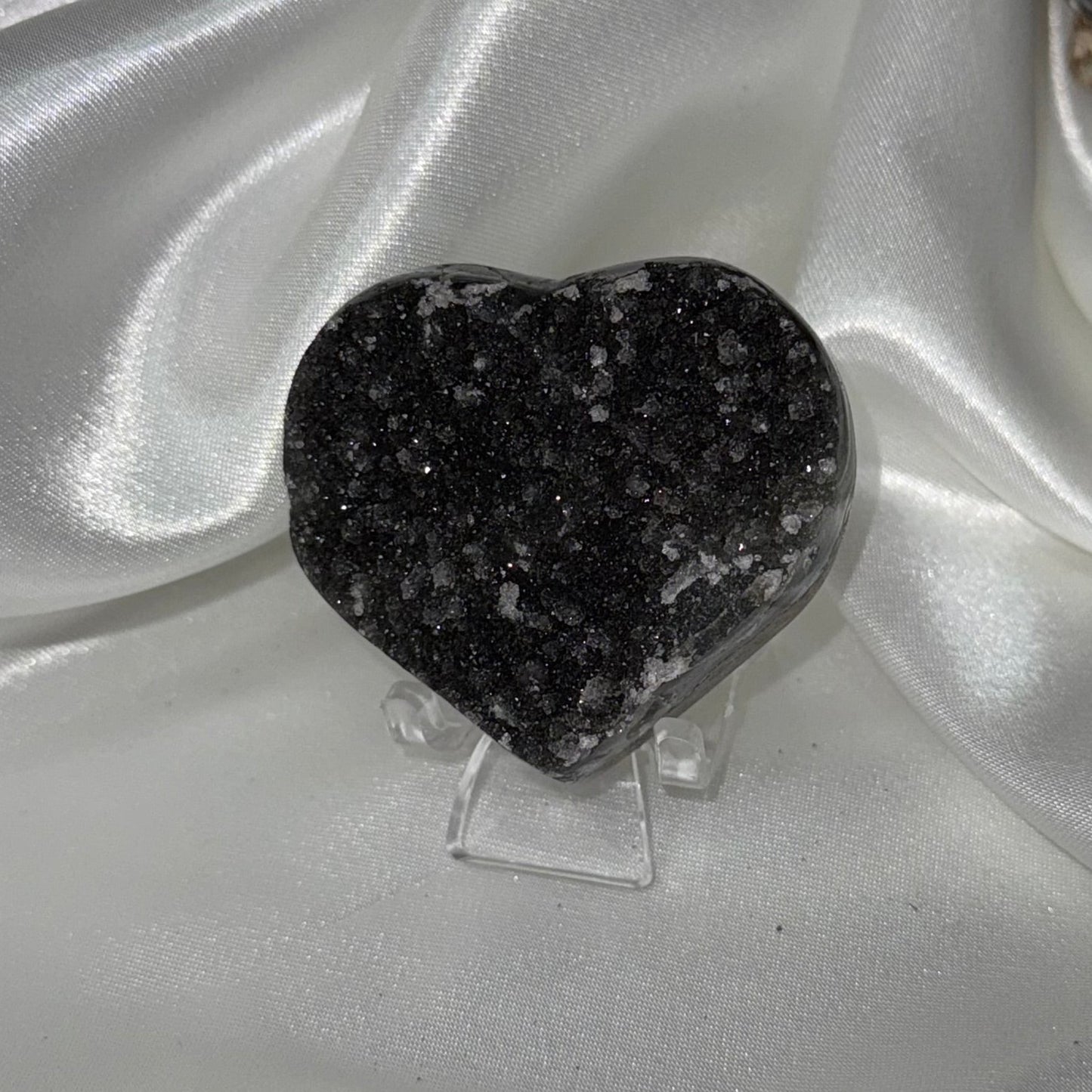 Améthyste coeur noir – Pierre de Sagesse et d’Apaisement en Lithothérapie