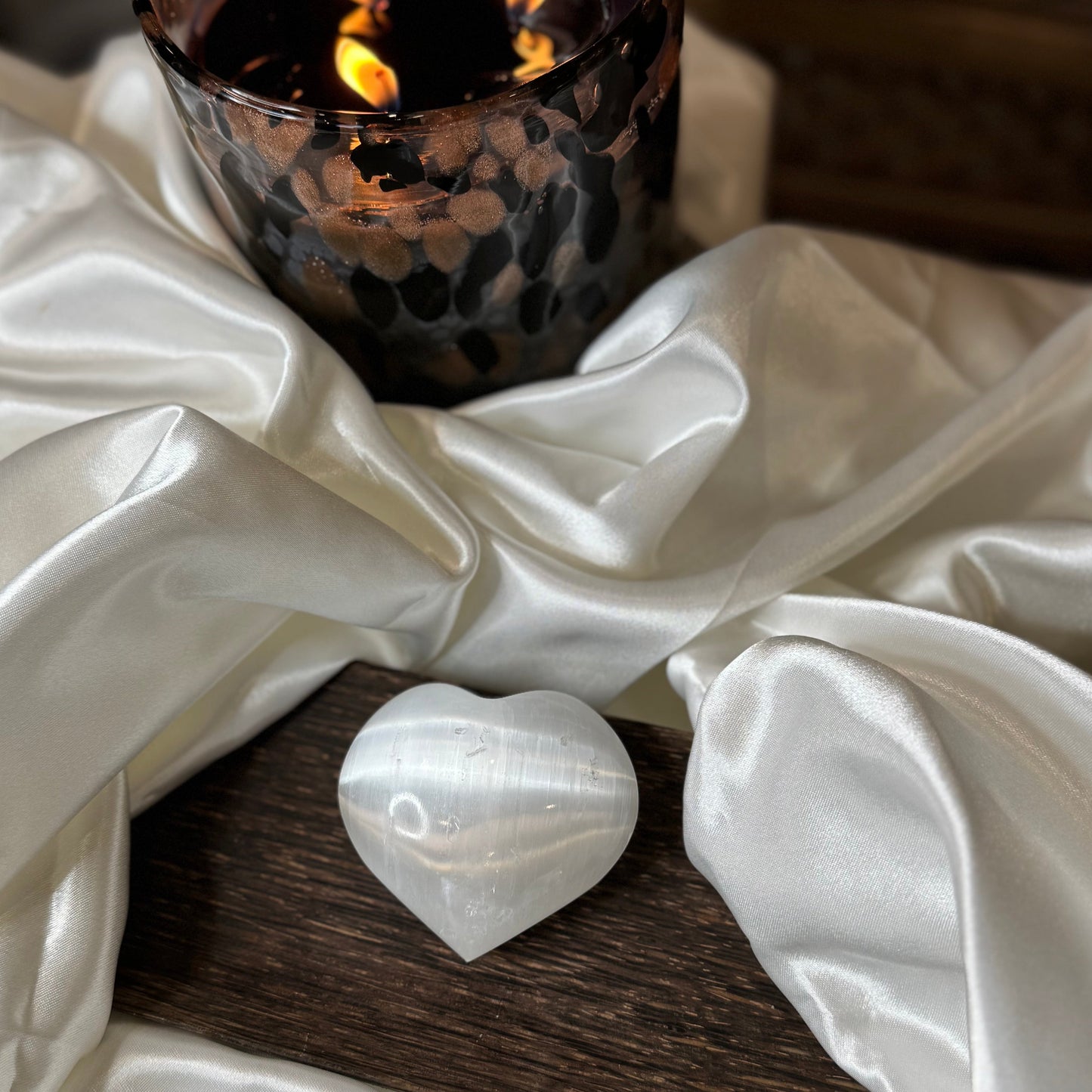 Sélénite coeur – Pierre de Pureté et d’Apaisement Spirituel