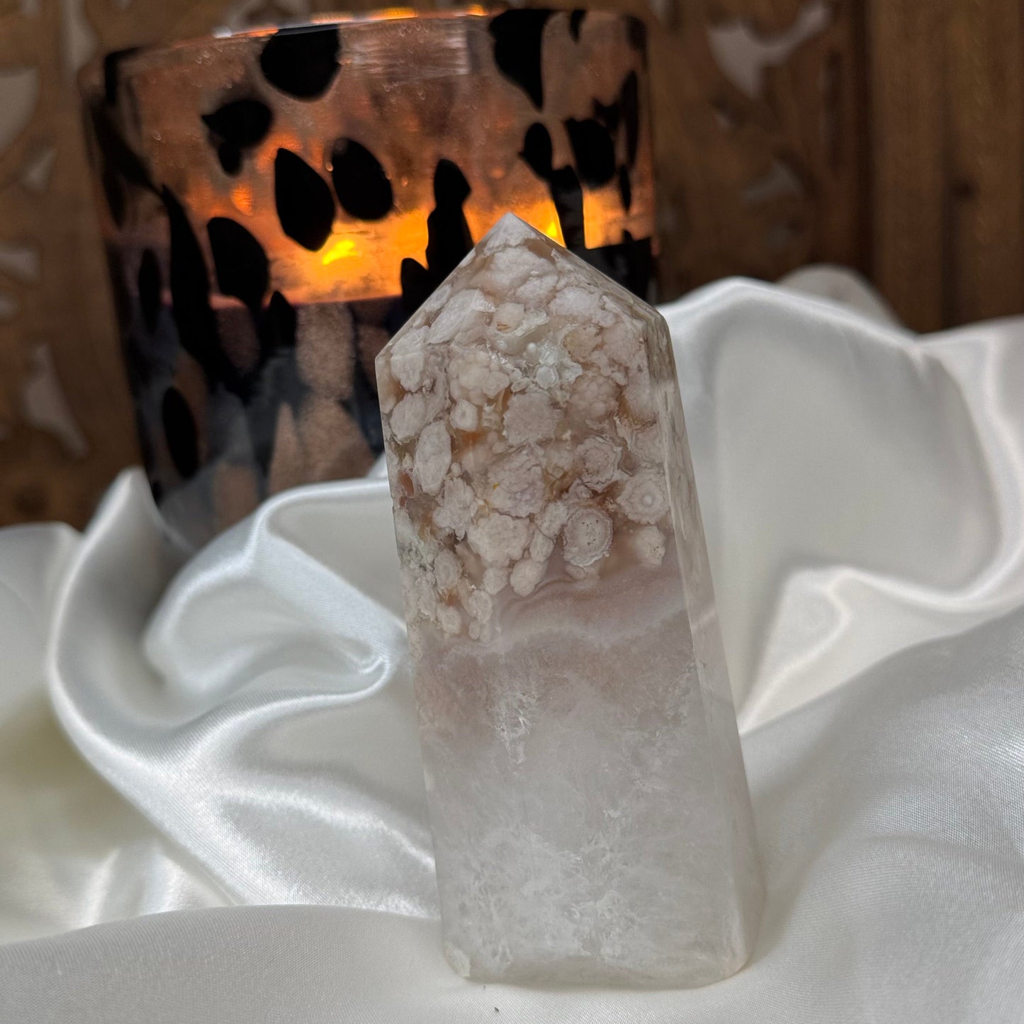 Agate Fleur – Pierre d’Harmonie et de Douceur Émotionnelle