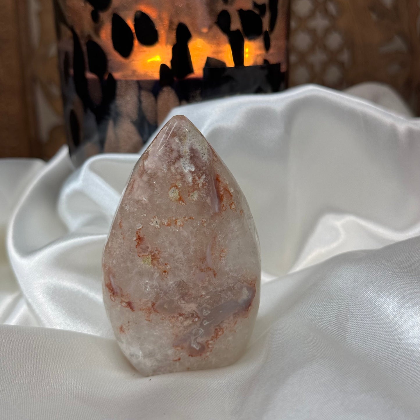 Agate Fleur – Pierre d’Harmonie et de Douceur Émotionnelle.