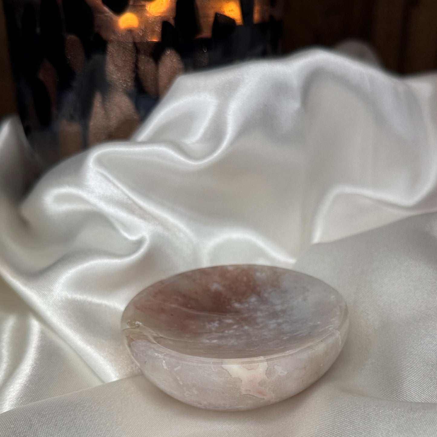 Agate Fleur -coupelle garnie– Pierre d’Harmonie et de Douceur Émotionnelle