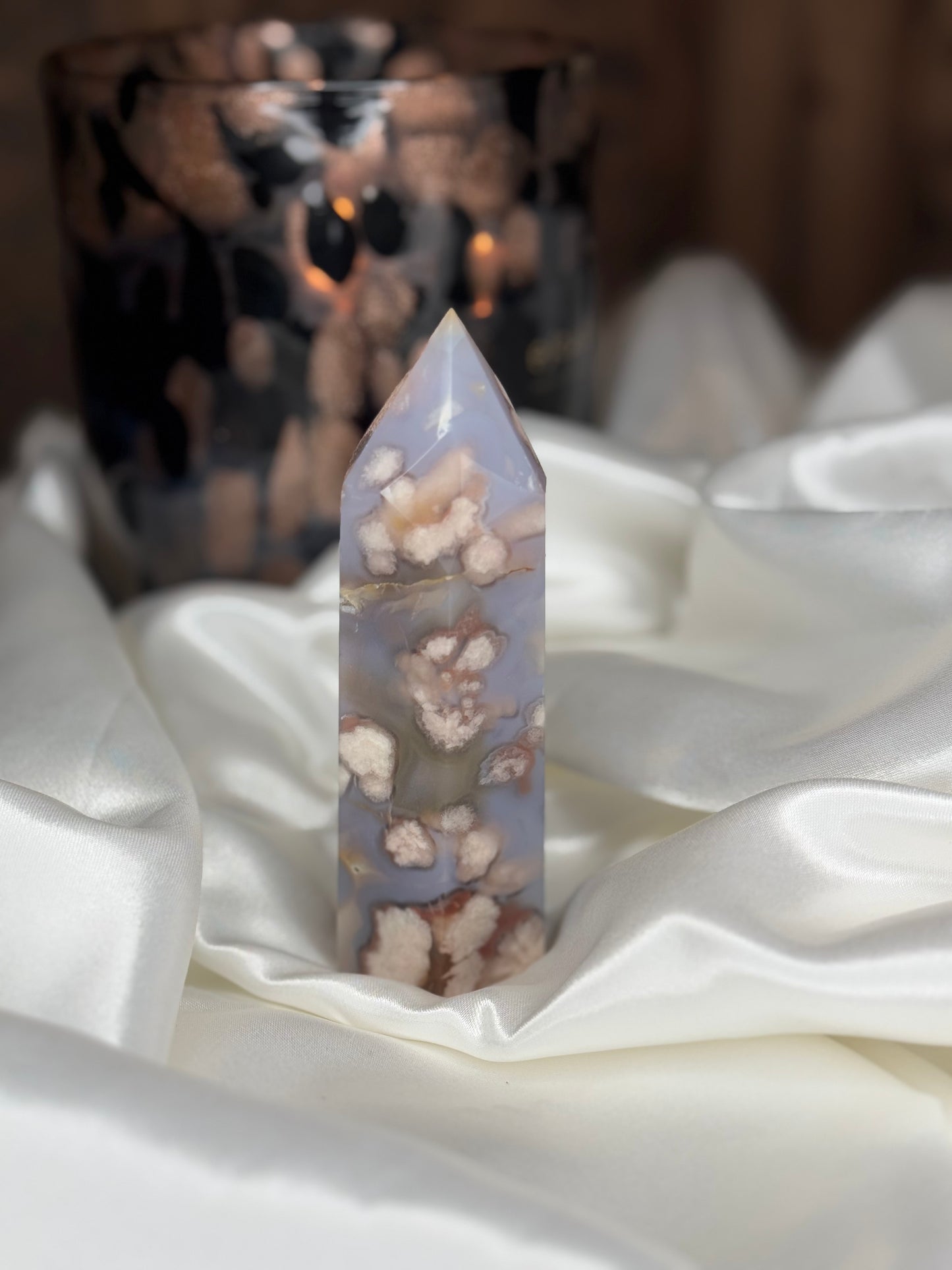 Agate Fleur-tour- Pierre d’Harmonie et de Douceur Émotionnelle