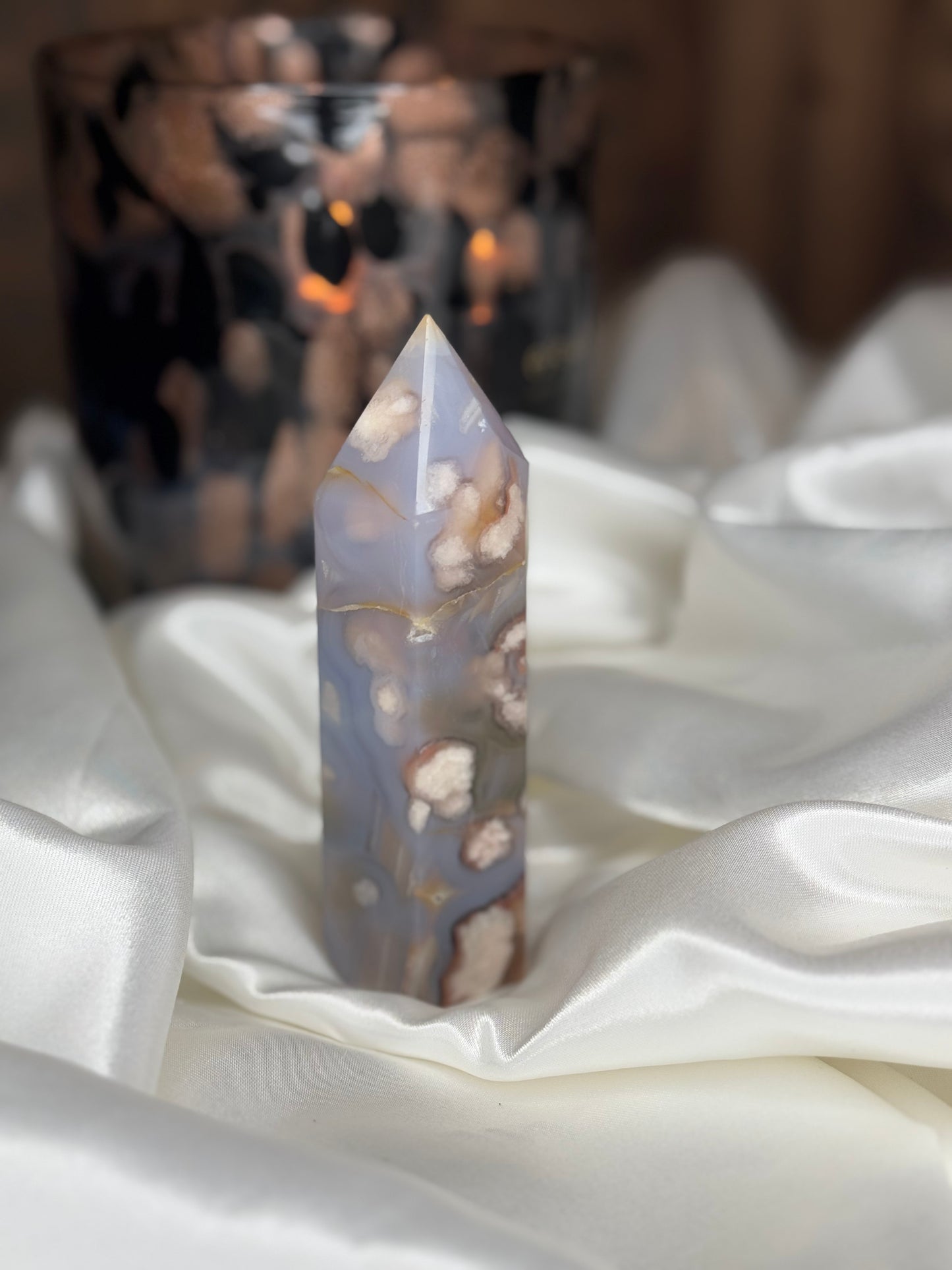 Agate Fleur-tour- Pierre d’Harmonie et de Douceur Émotionnelle