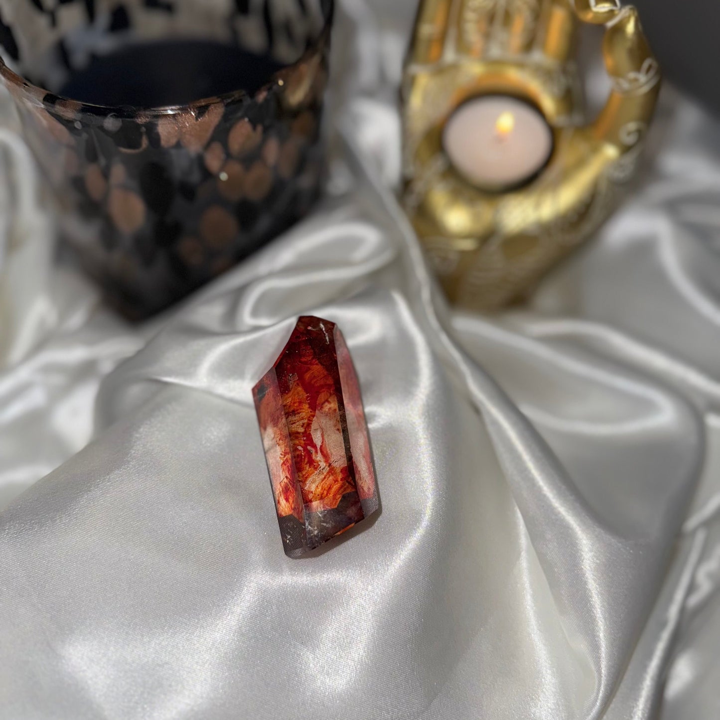 Quartz Hématoïde Rouge – Pierre d’Ancrage et de Force Vitale