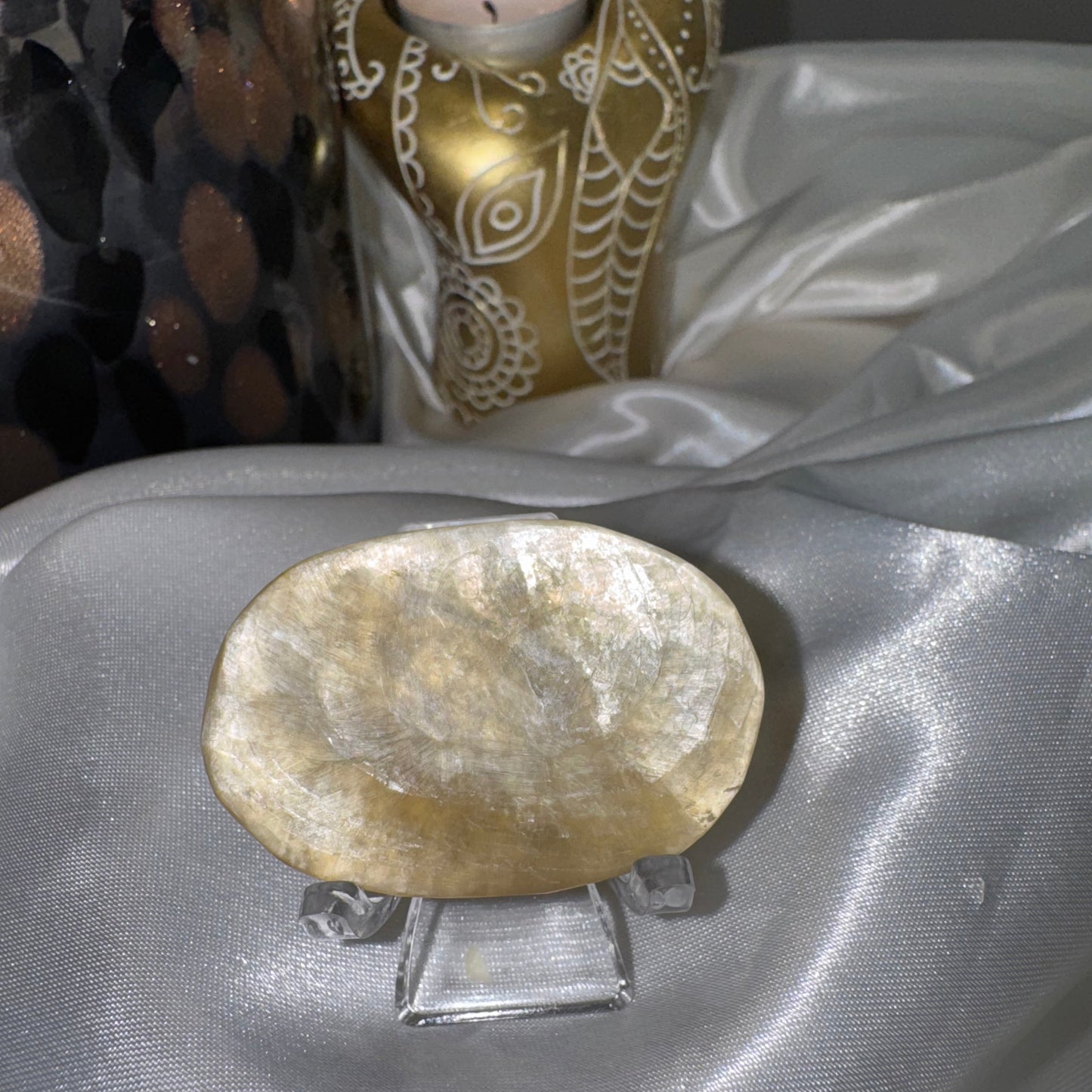 galet Mica – Pierre de Légèreté et de Protection
