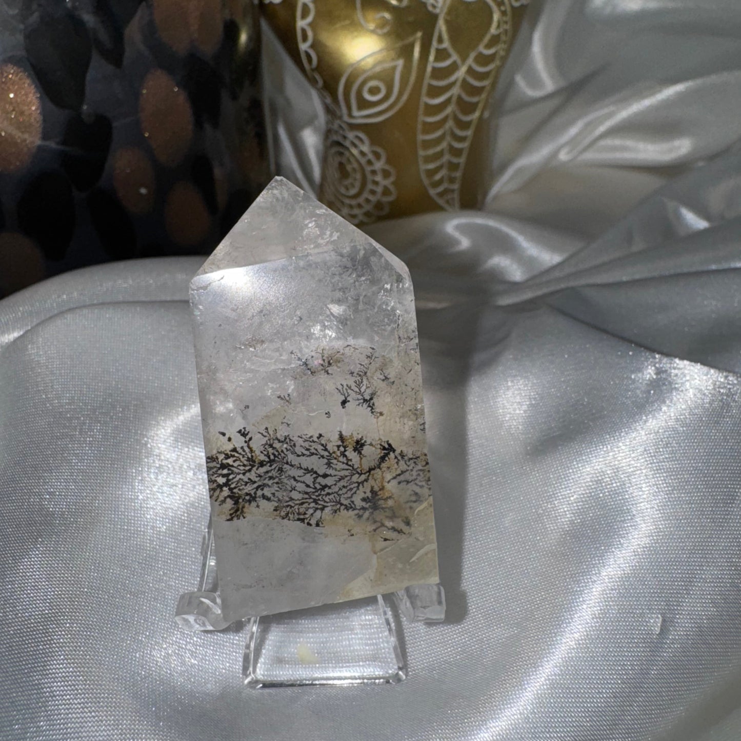 Agate Dendritique – Pierre d’Ancrage et de Croissance Spirituelle