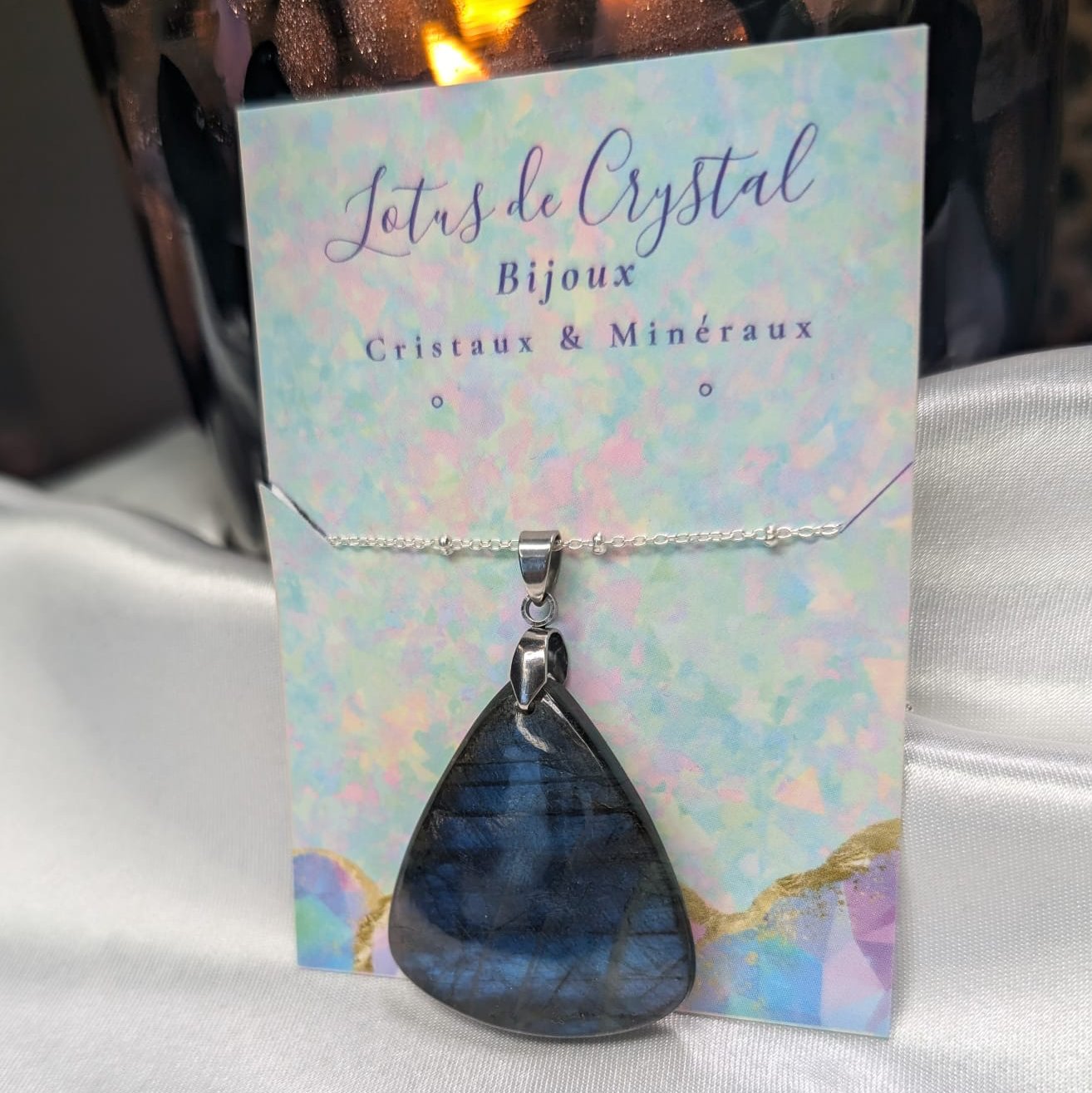 Pendentif en Labradorite – Pierre de Protection et d’Intuition