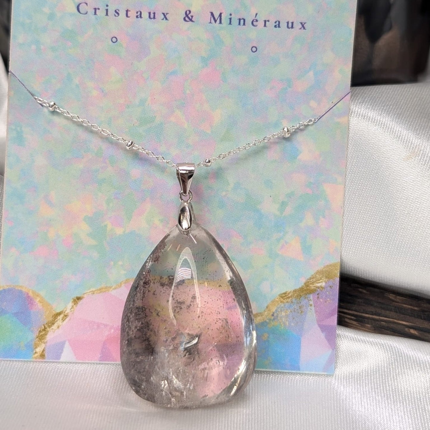 Pendentif en Quartz Lodolite – Méditation et Éveil Spirituel