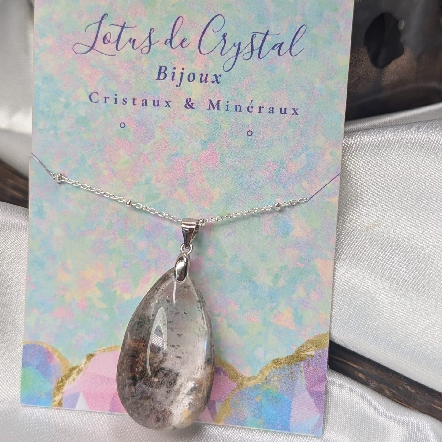 Pendentif en Quartz Lodolite – Méditation et Éveil Spirituel