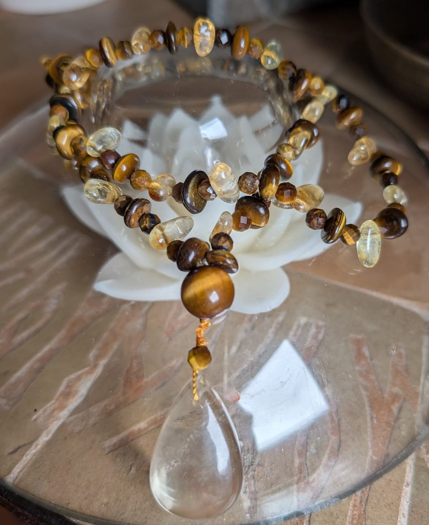 Collier “Rayon Solaire” – Œil de Tigre & Citrine