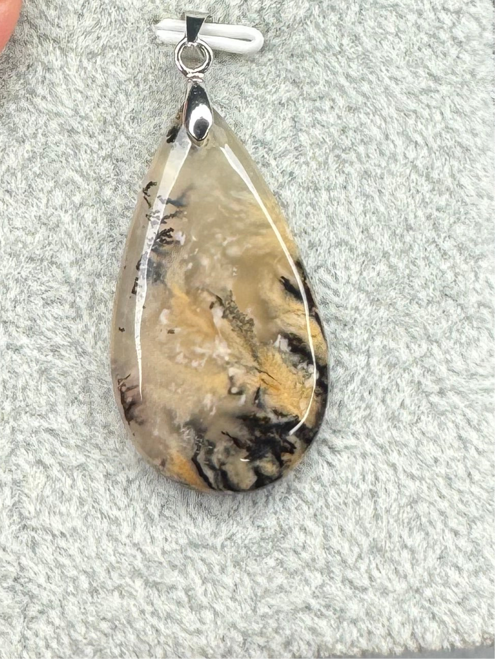 Pendentif en Agate Tigre – Protection et Confiance
