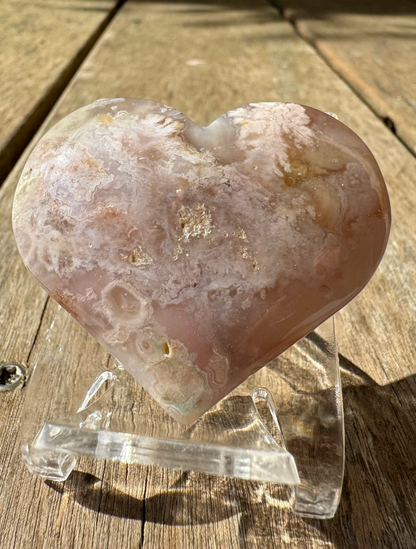 Agate Fleur – Pierre d’Harmonie et de Douceur Émotionnelle