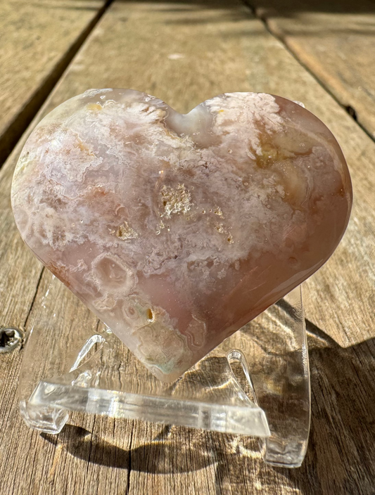 Agate Fleur – Pierre d’Harmonie et de Douceur Émotionnelle
