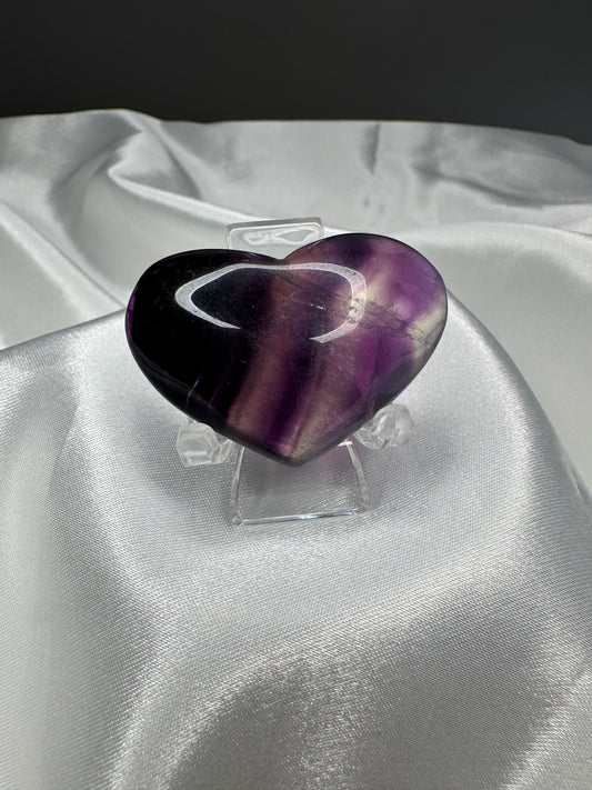 Cœur en Fluorine Violette – Concentration et Harmonie mentale