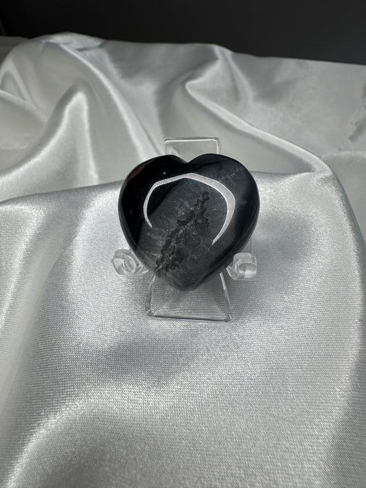 Cœur en Agate Noire – Ancrage et Protection énergétique