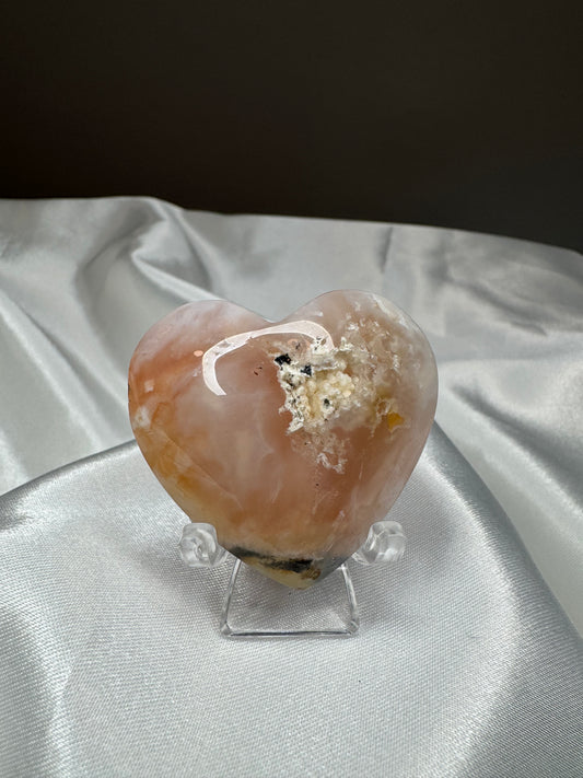 Cœur en Agate Plume – Douceur, intuition et protection