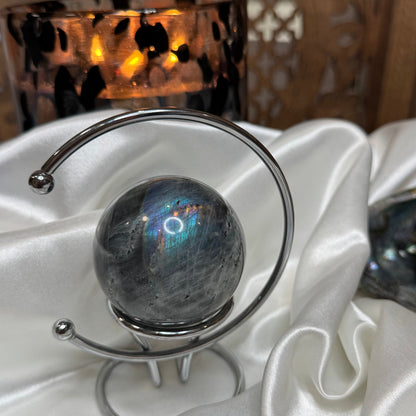 Labradorite –sphère- Pierre Naturelle de Protection et d'Équilibre Énergétique