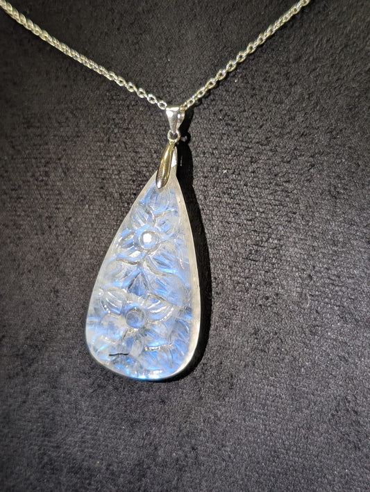 Pendentif Pierre de Lune Arc-en-Ciel – Intuition & Lumière Intérieure